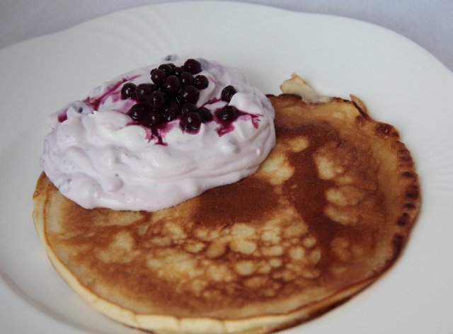 Rezept Pfannkuchen mit Heidelbeer-Quark | Lecker Ohne – Rezeptdatenbank ...
